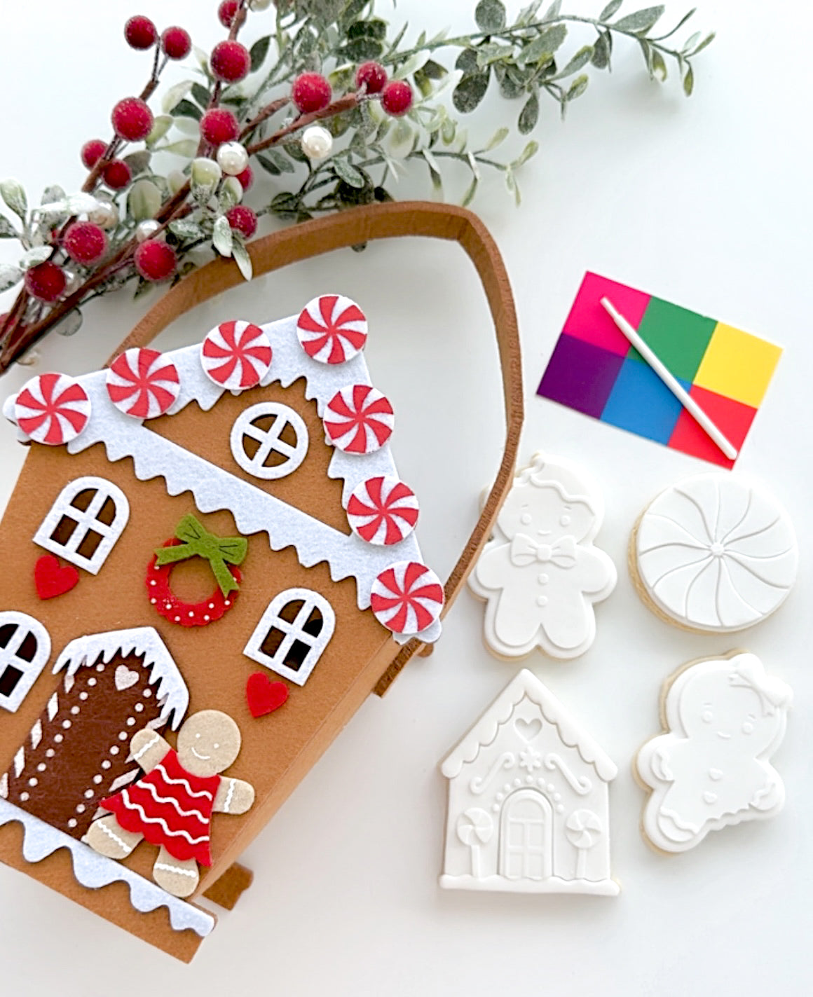 Paint your own with Gingerbread felt bag