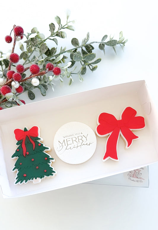 Traditional Christmas trio