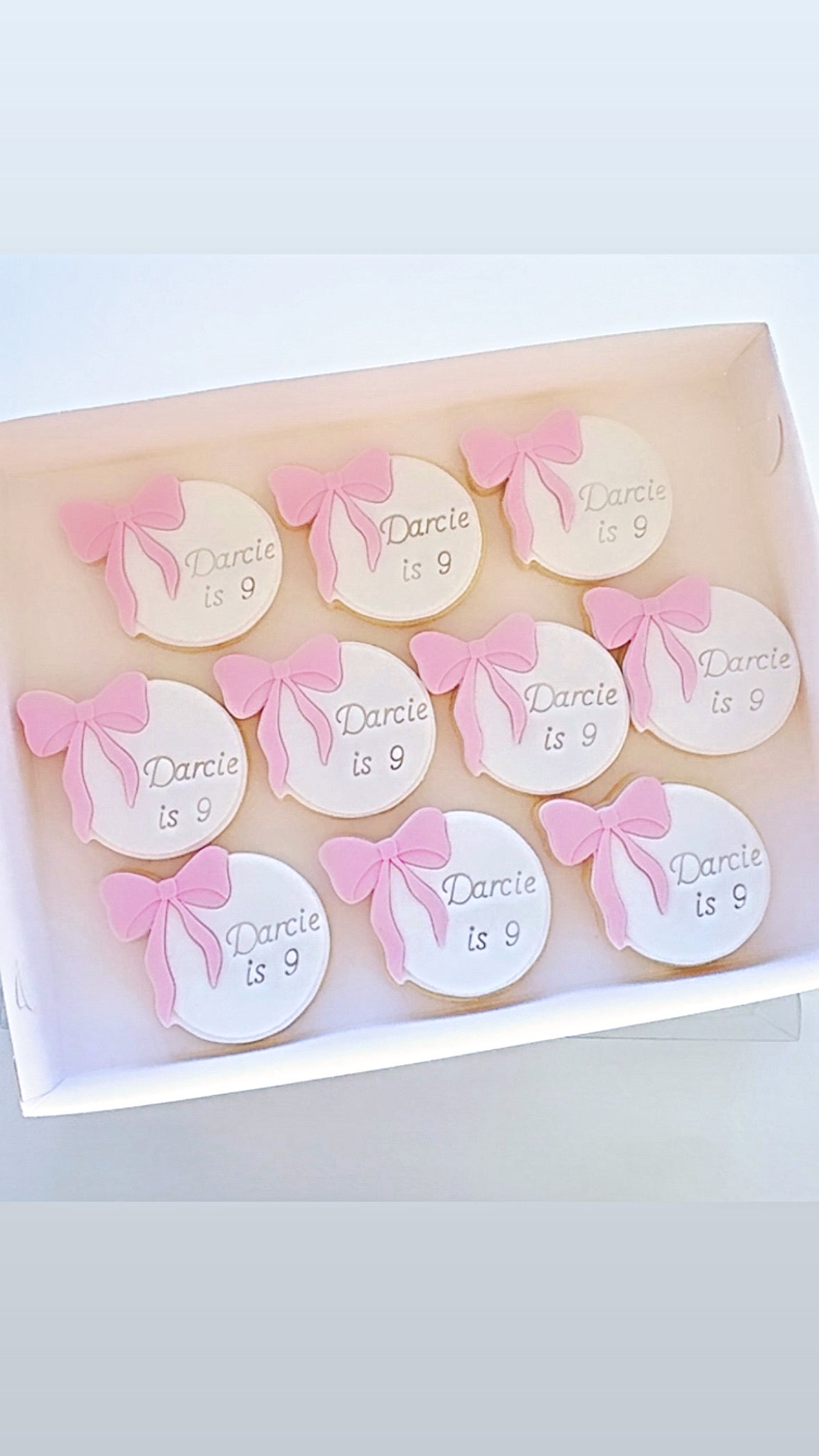 Personalised Birthday bow cookies (10x pack)